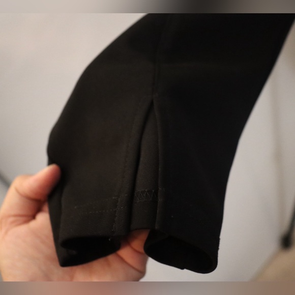 EUC Black MOTF M-Slit Capris Leggings Size L - Picture 6 of 6